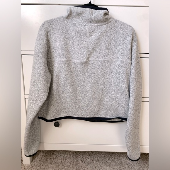 Nike long sleeve top half zip womens L - Picture 3 of 3